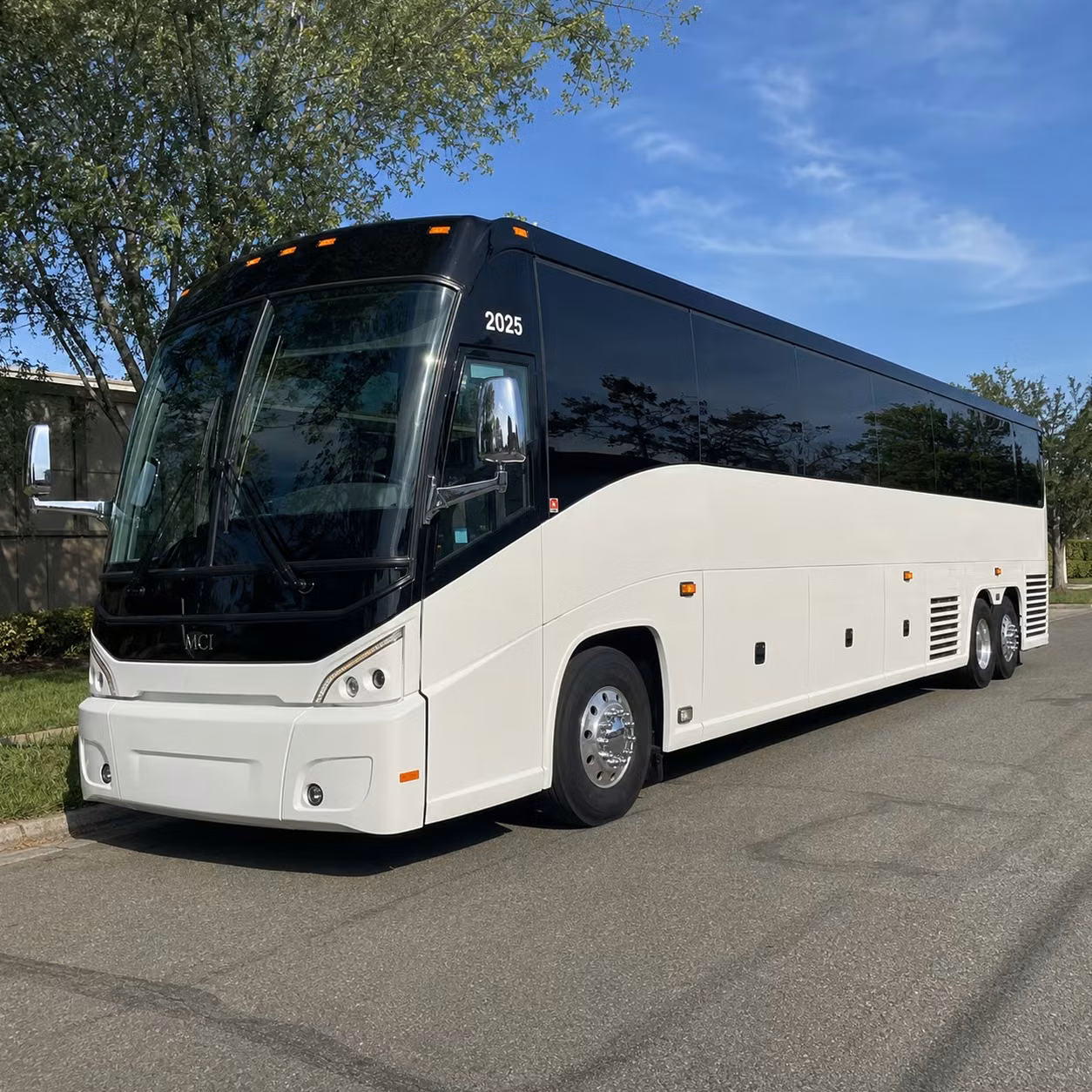 multi day bus rentals from missouri city made easy for reunions tours and retreats
